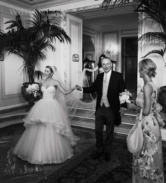 White Fashion Wedding Photographer Wedding in Italy 0047