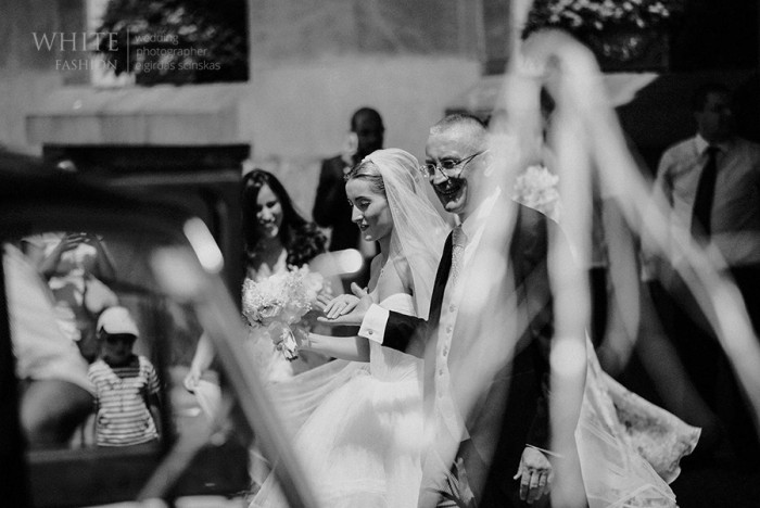 White Fashion Wedding Photographer Wedding in Italy 0049