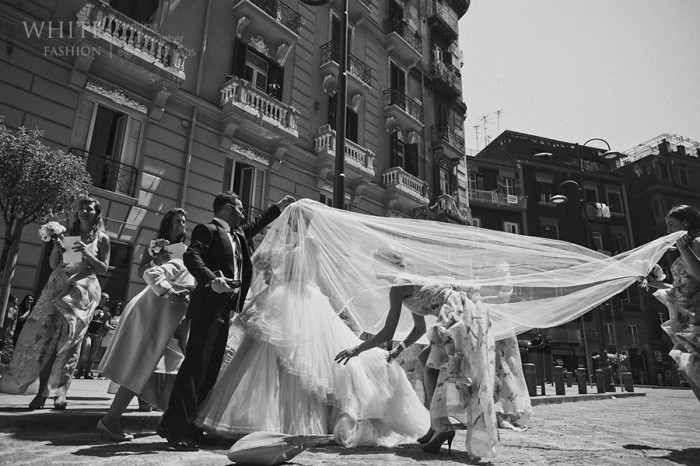White Fashion Wedding Photographer Wedding in Italy 0055