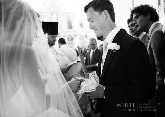 White Fashion Wedding Photographer Wedding in Italy 0064