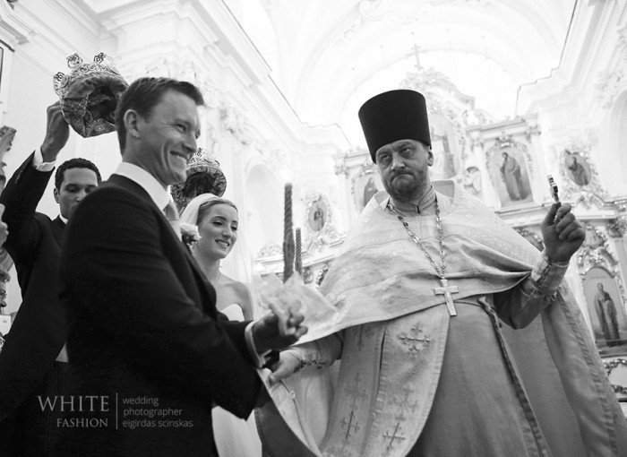 White Fashion Wedding Photographer Wedding in Italy 0072