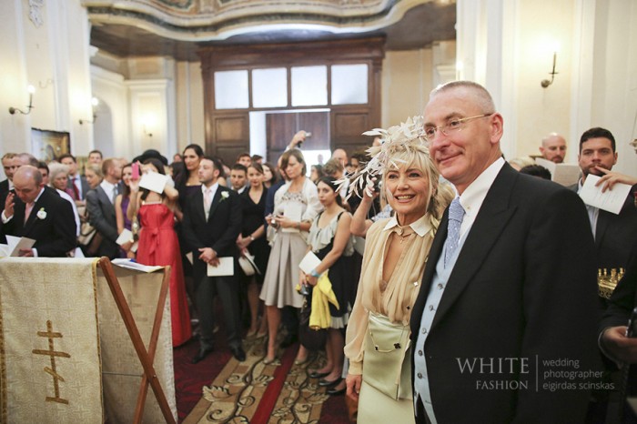 White Fashion Wedding Photographer Wedding in Italy 0073