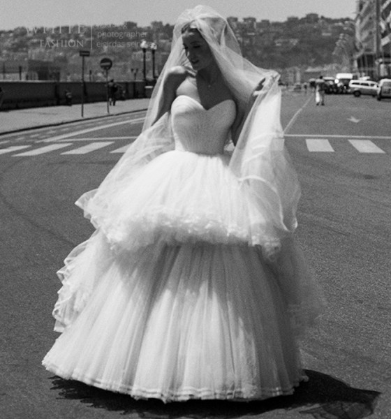 White Fashion Wedding Photographer Wedding in Italy 0088