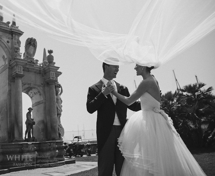 White Fashion Wedding Photographer Wedding in Italy 0097