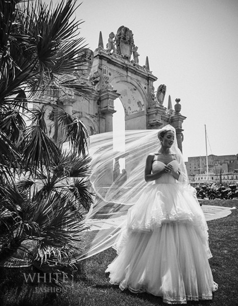 White Fashion Wedding Photographer Wedding in Italy 0099