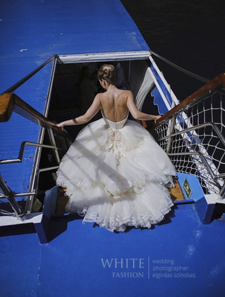White Fashion Wedding Photographer Wedding in Italy 0122