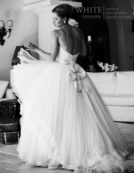 White Fashion Wedding Photographer Wedding in Italy 0148