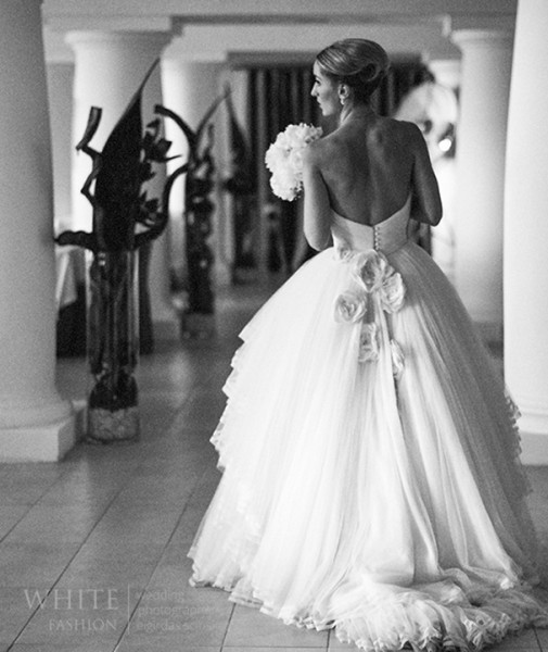 White Fashion Wedding Photographer Wedding in Italy 0150