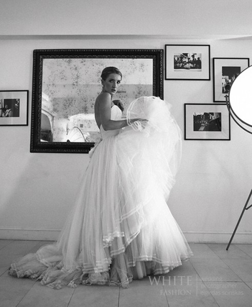 White Fashion Wedding Photographer Wedding in Italy 0151