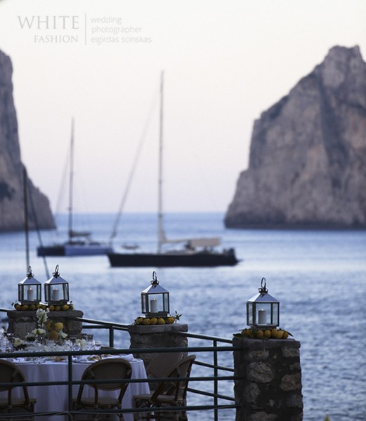 White Fashion Wedding Photographer Wedding in Italy 0175