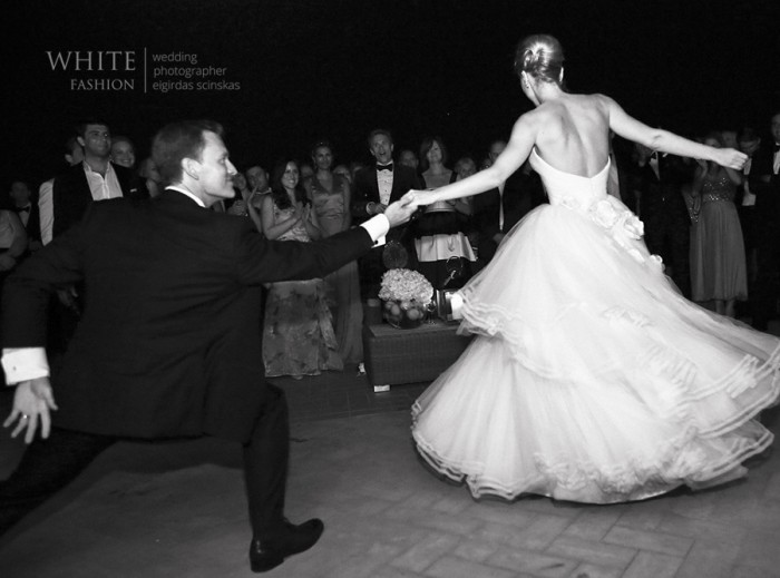 White Fashion Wedding Photographer Wedding in Italy 0200