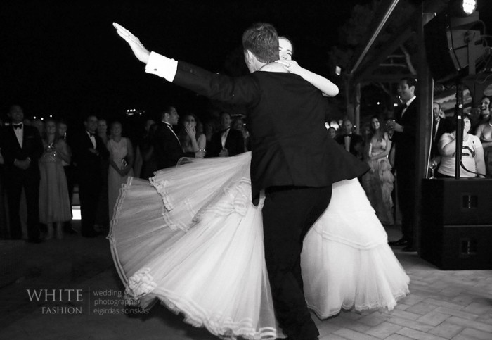 White Fashion Wedding Photographer Wedding in Italy 0201