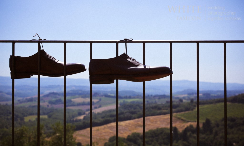 WHITE fashion wedding photographer italy tuscany wedding in italy