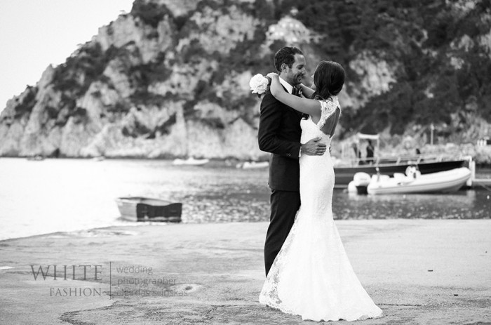 WHITE fashion wedding photographer wedding capri italy