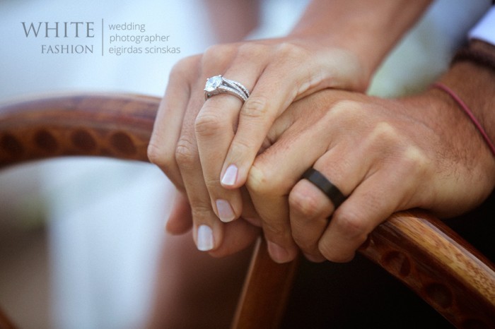 289 WHITE fashion wedding photographer wedding capri italy