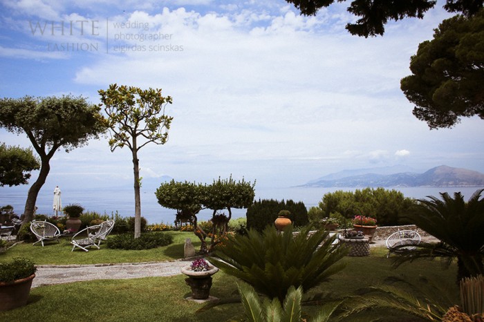 WHITE fashion wedding photographer wedding capri italy